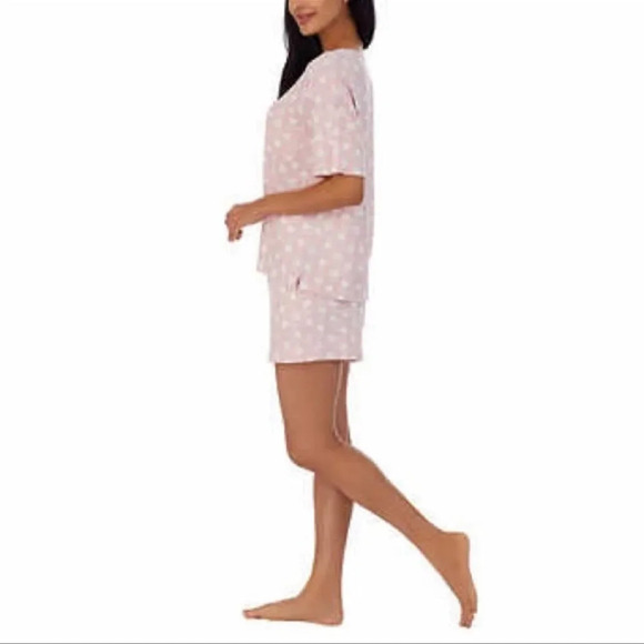 Disney Women's 2 Piece Short Sleeve Shirt & Short Pajama Set - Picture 1 of 4